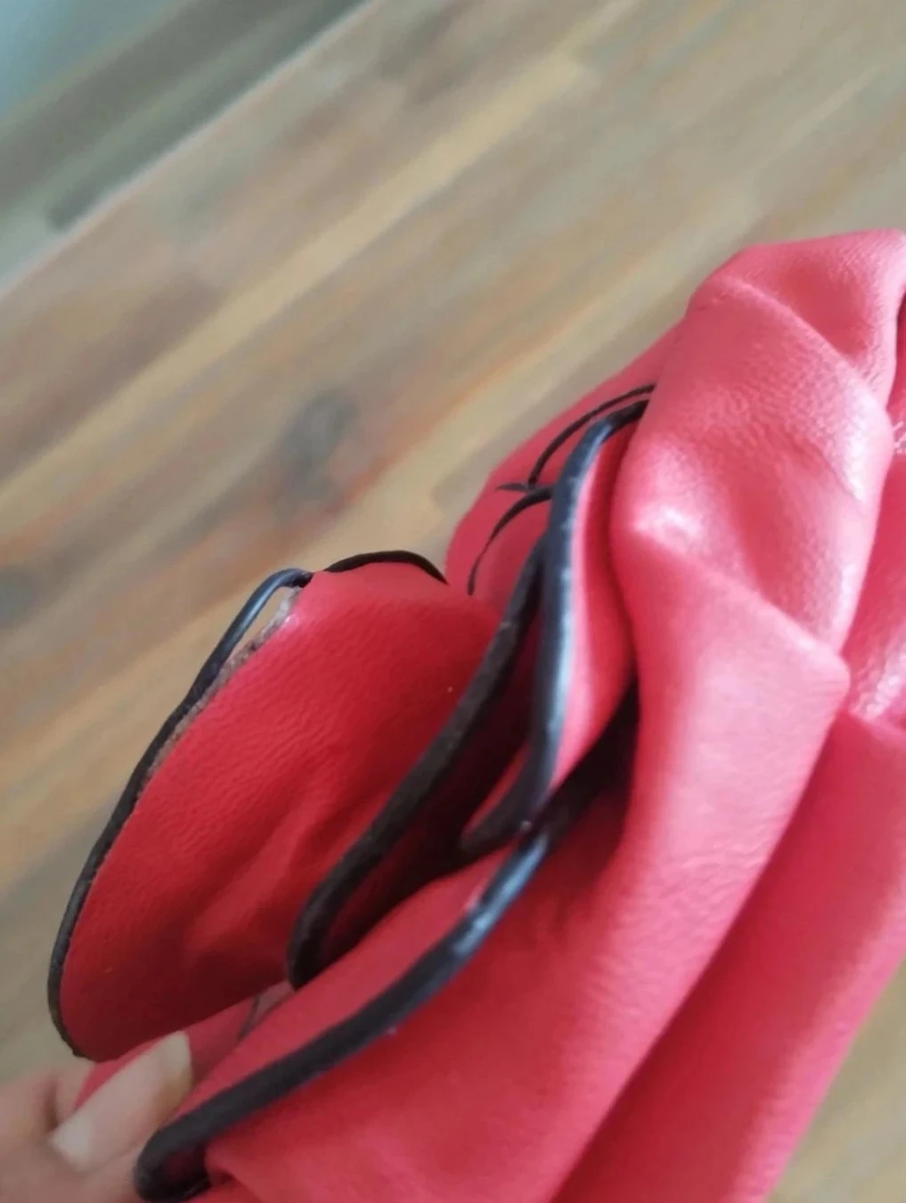 Set of two red flower embossed coin purses – photo 6